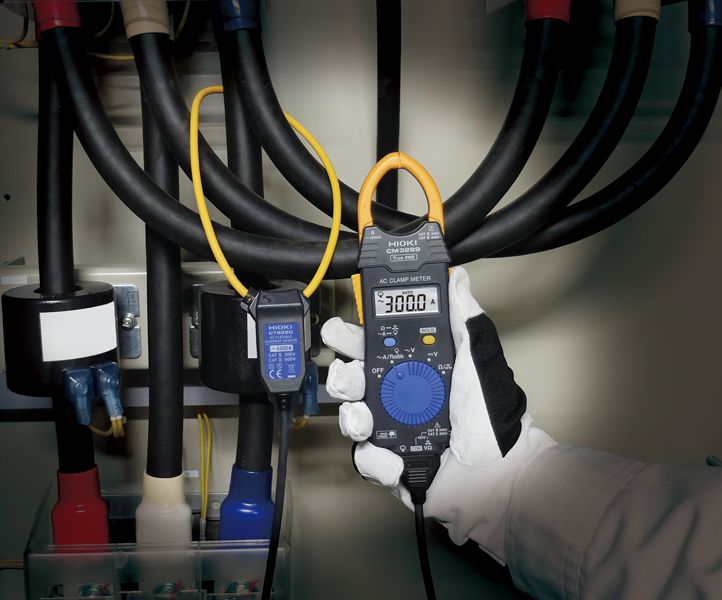 Optional flexible current sensors can be used to measure current in thick cables, too.